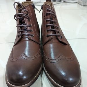 🥾 ❤️New Steve Madden leather boots size 9